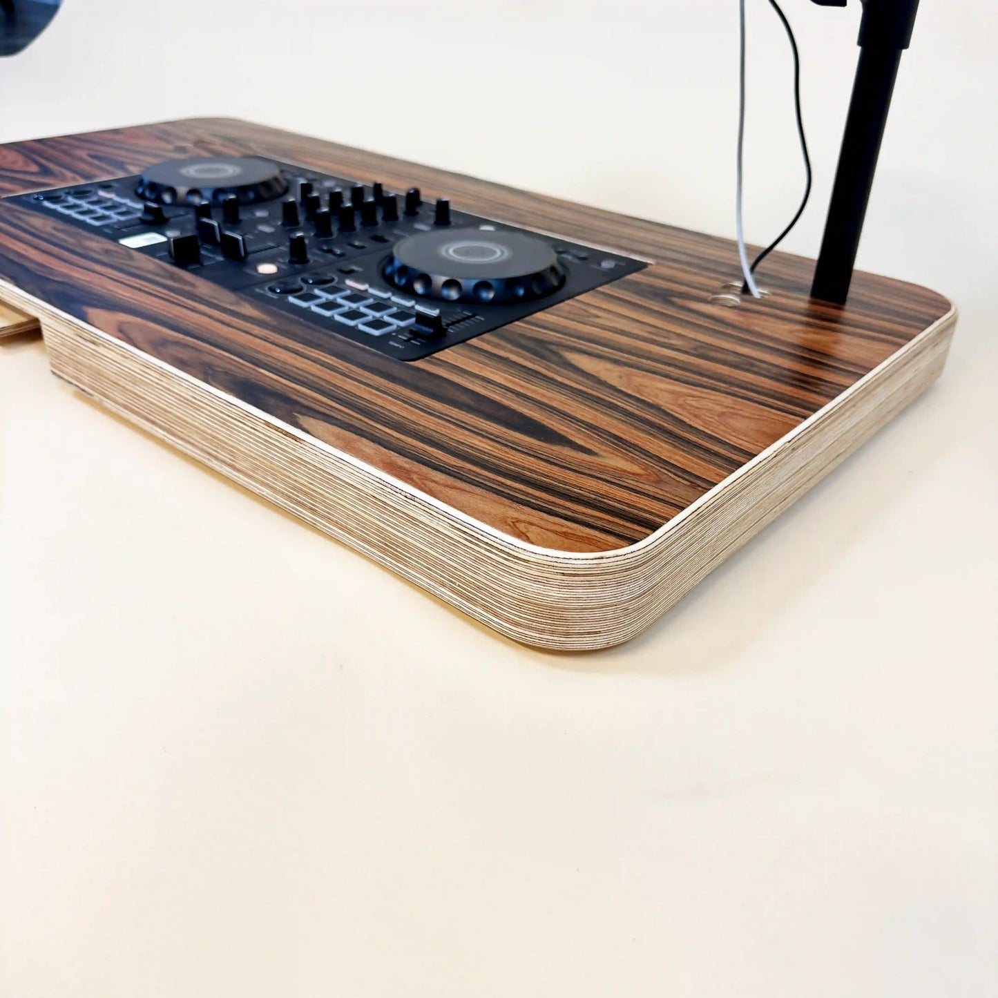 DESIGNER DJ TISCH Pioneer DJ DDJ-FLX4
