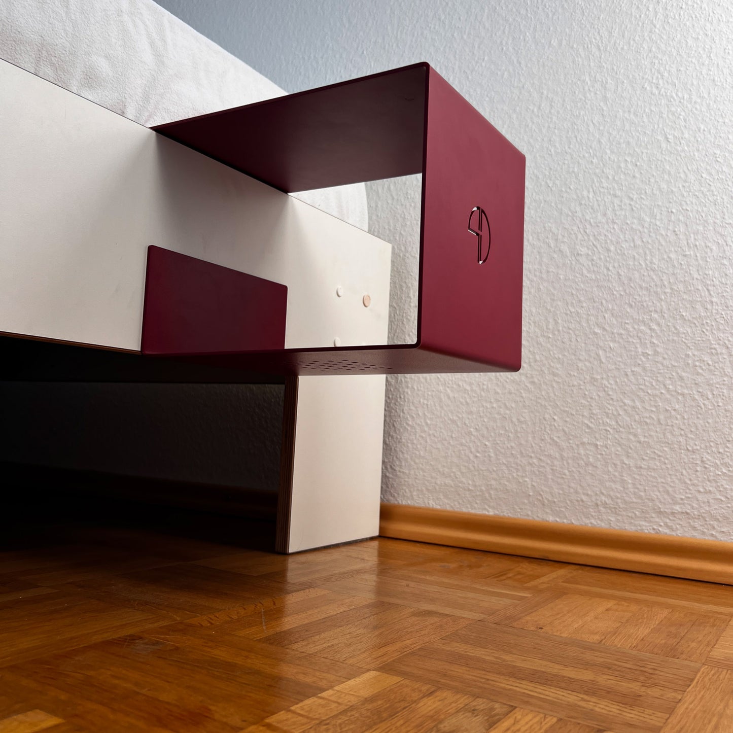 SHEET BED TABLE